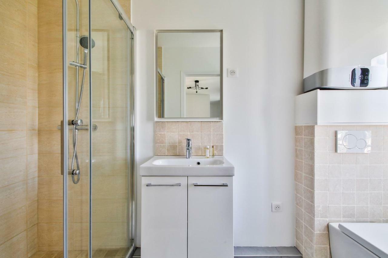 Belle Vue 2 Apartment ลูวาลัวเปแรต์ ภายนอก รูปภาพ