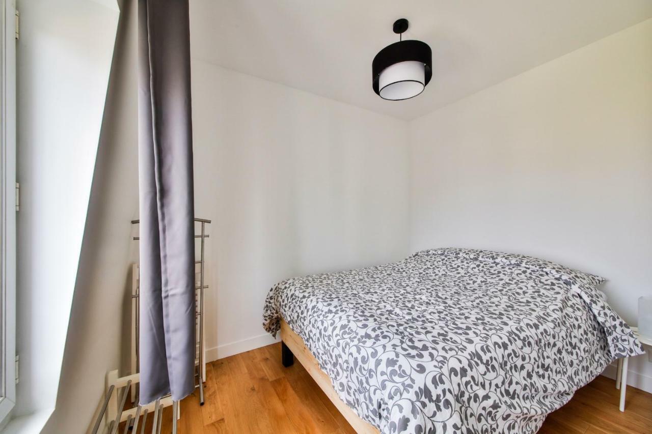 Belle Vue 2 Apartment ลูวาลัวเปแรต์ ภายนอก รูปภาพ