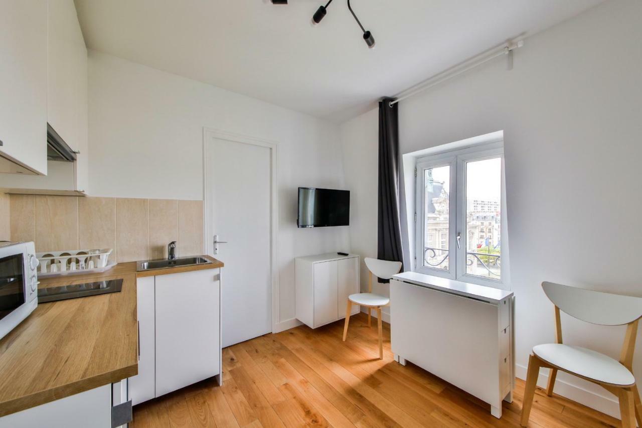 Belle Vue 2 Apartment ลูวาลัวเปแรต์ ภายนอก รูปภาพ