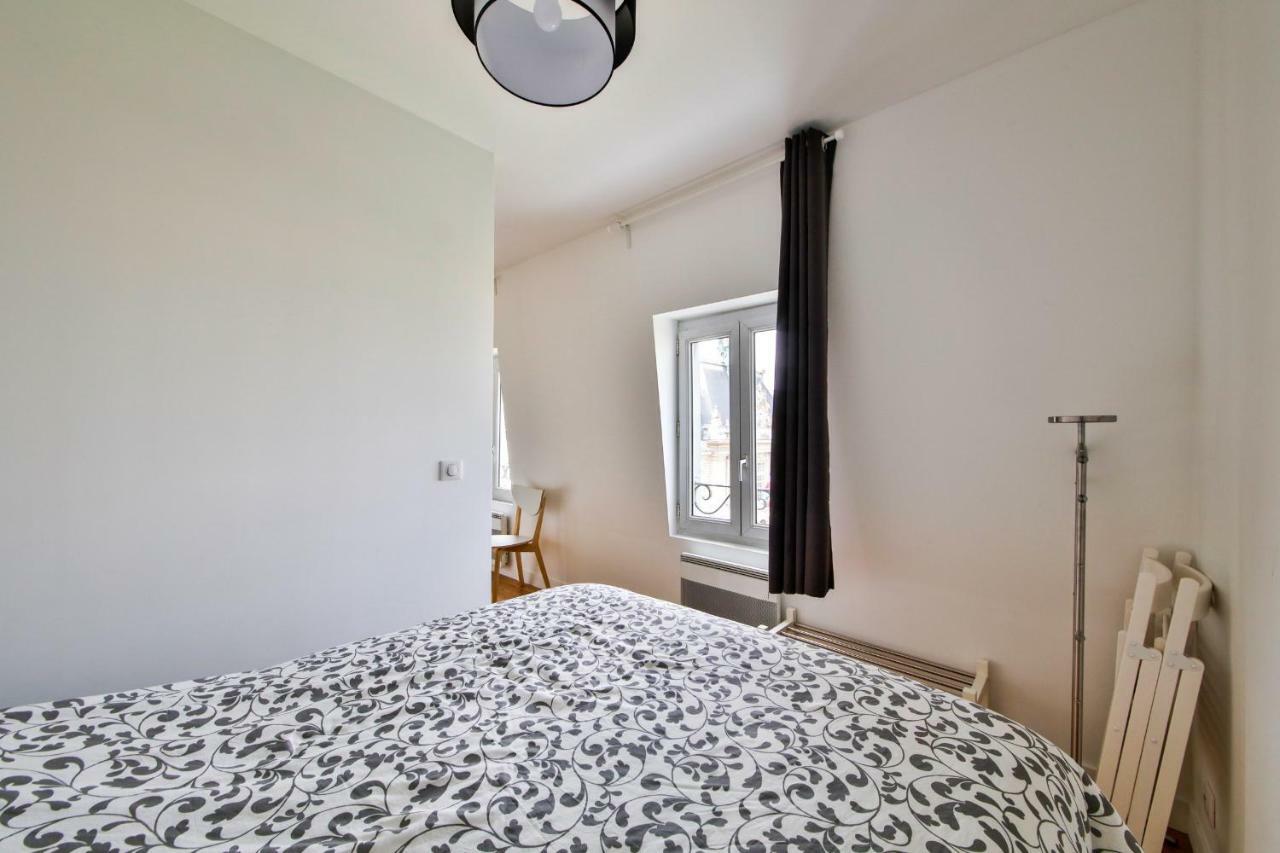 Belle Vue 2 Apartment ลูวาลัวเปแรต์ ภายนอก รูปภาพ